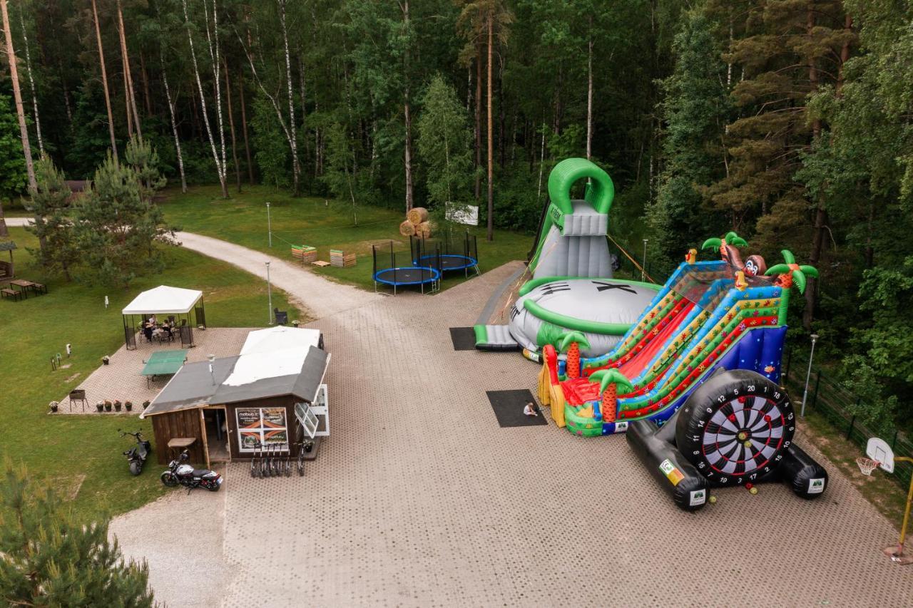 Camping & Camper Place Пасвалис Екстер'єр фото