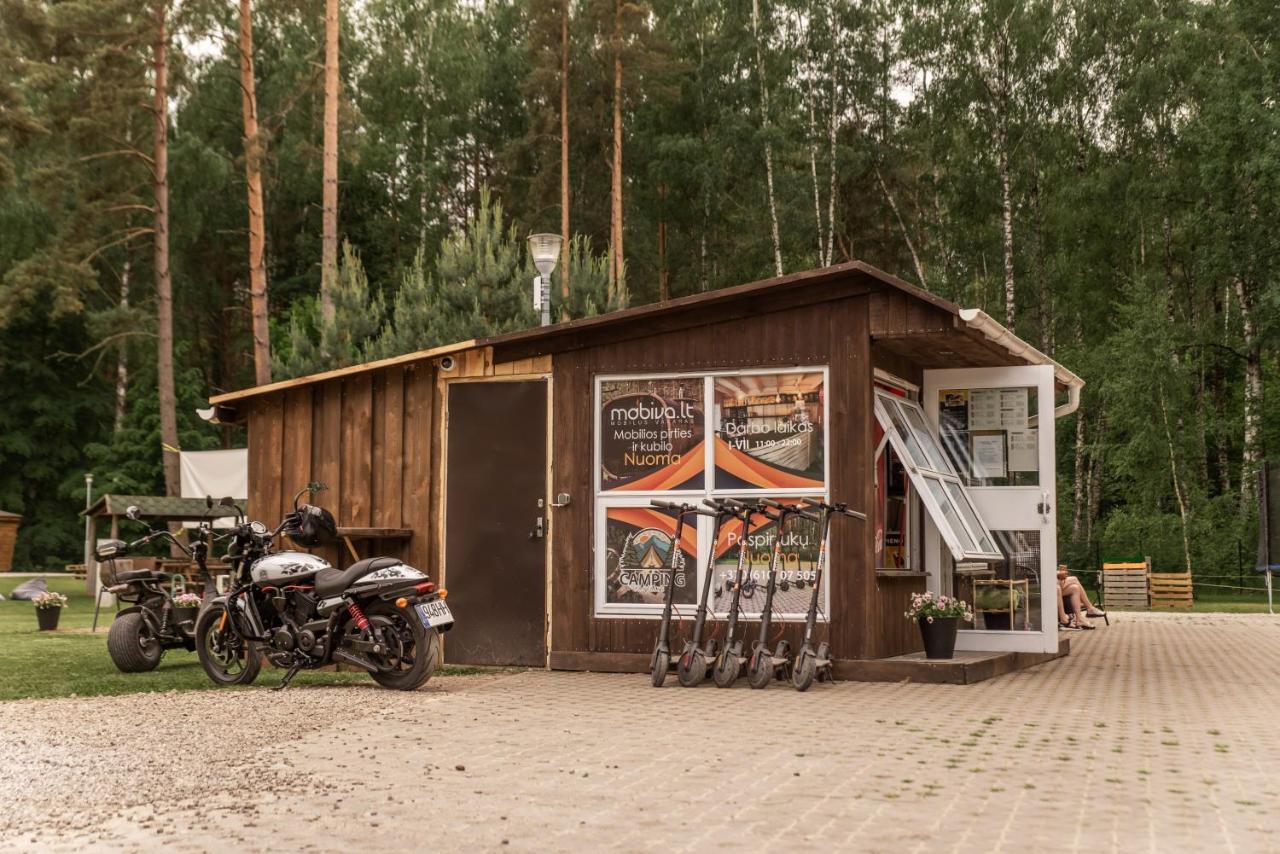 Camping & Camper Place Пасвалис Екстер'єр фото